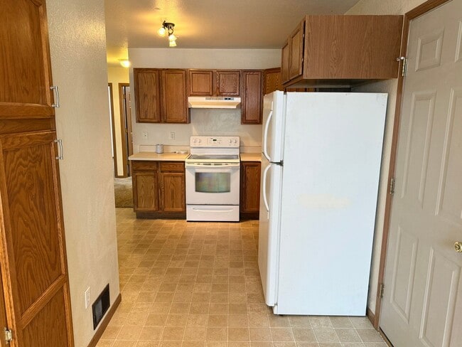 Building Photo - County Farm - 4180/4182