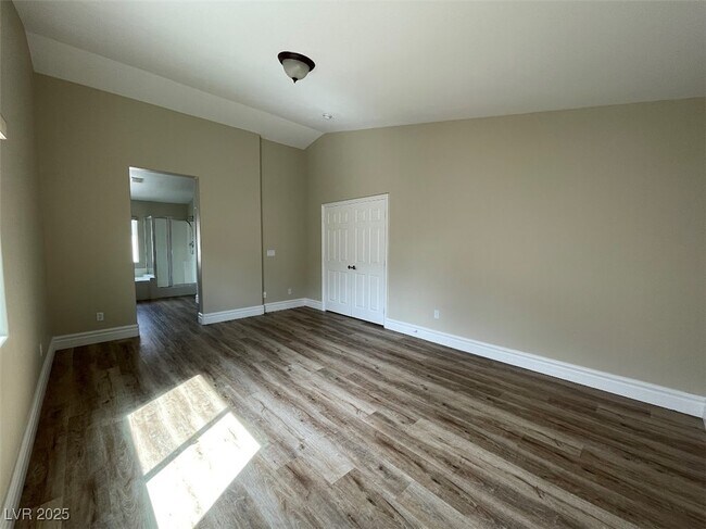 Building Photo - 9701 Kampsville Ave