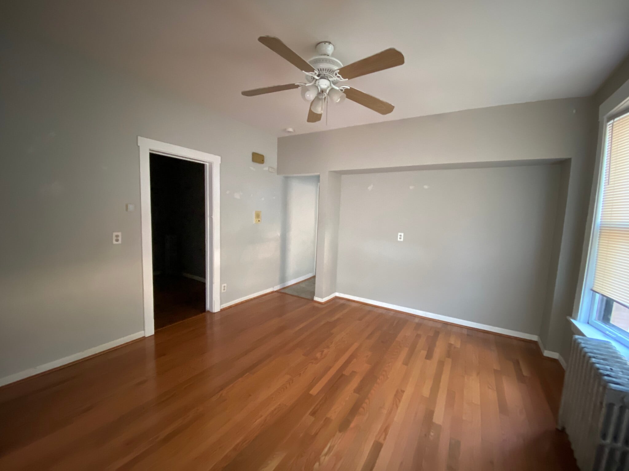 Building Photo - 2232 W Addison St