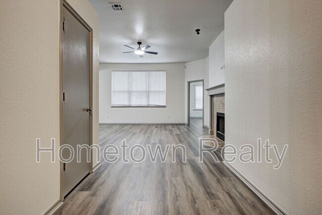 Building Photo - 16416 Oconee Creek Dr