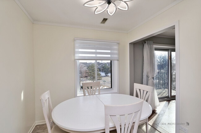 Building Photo - 100 Clubhouse Ln