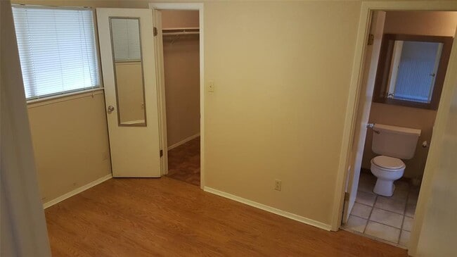 Building Photo - 2500 Burleson Rd