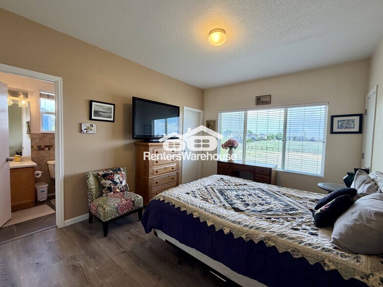 Building Photo - 11260 Jersey Way