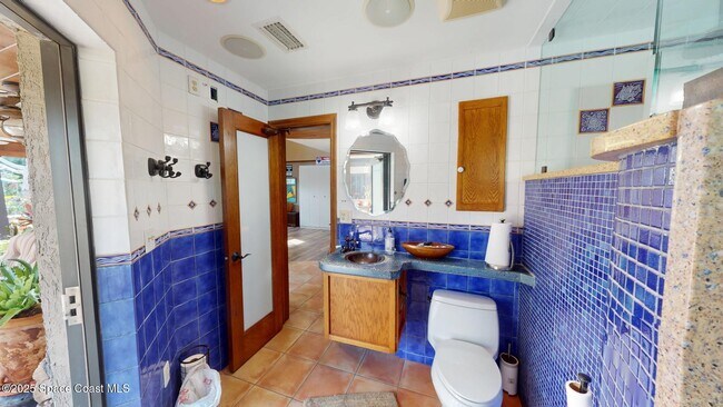 Building Photo - 275 Bonita Dr