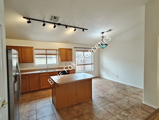 Building Photo - 10923 S Lake Gambusi Dr