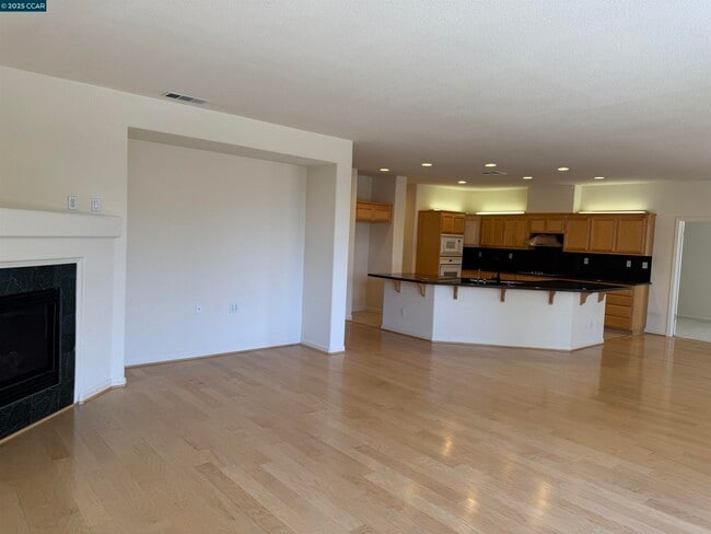 Building Photo - 4641 Palomino Way