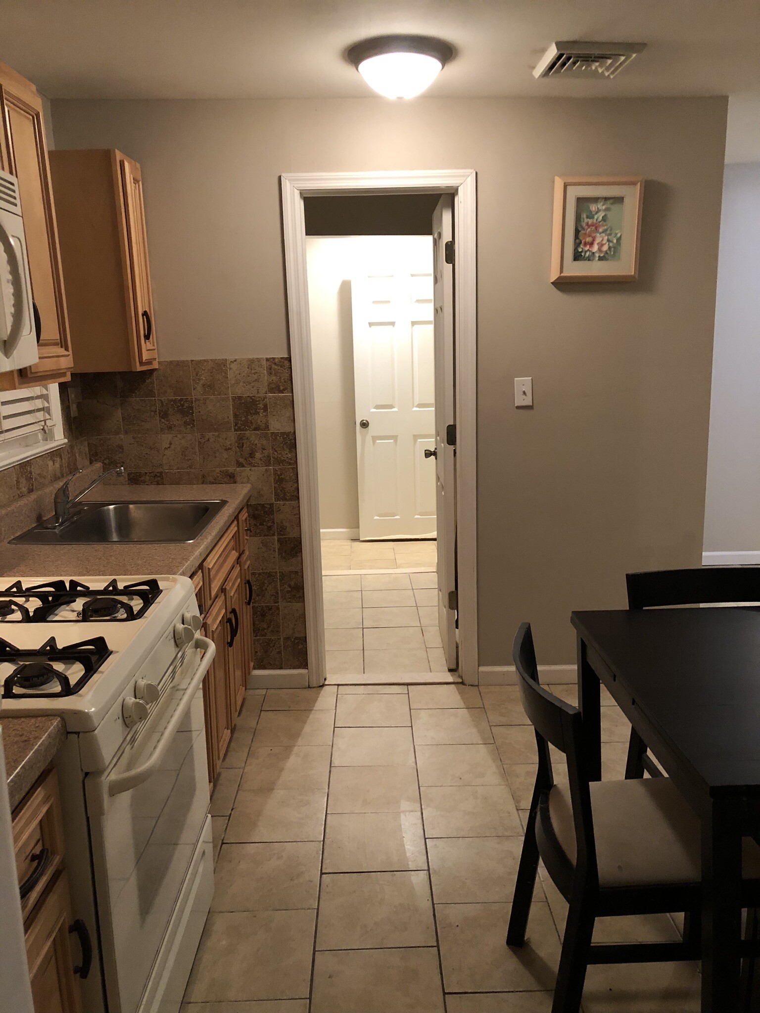 Building Photo - 272 Cleveland Ave