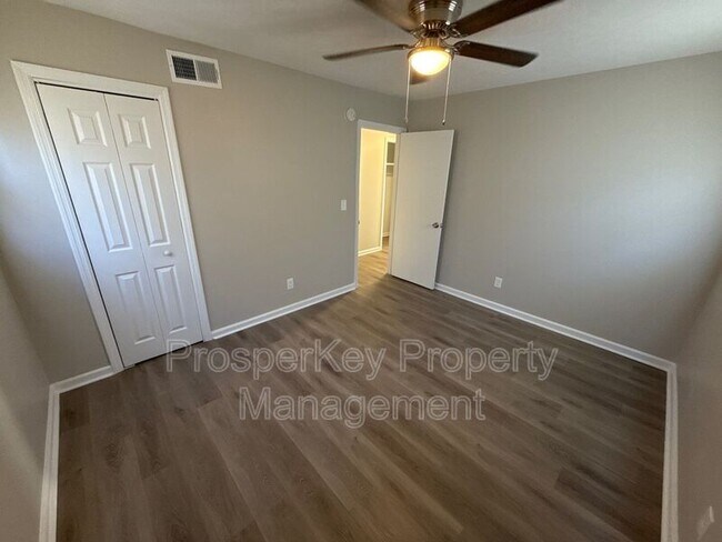 Building Photo - 1401 Coffee Ct