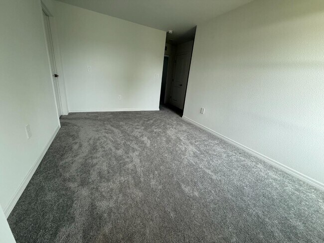 Building Photo - 3605 Great Pk Ct