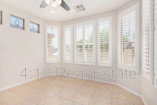 Building Photo - 4652 E Donato Dr