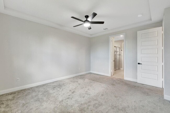 Building Photo - 8606 Dahlia Cir
