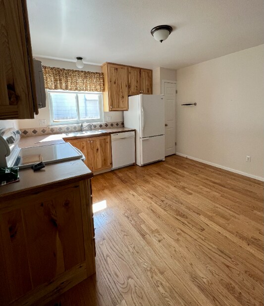 Building Photo - Single Family Home - Ready in May!