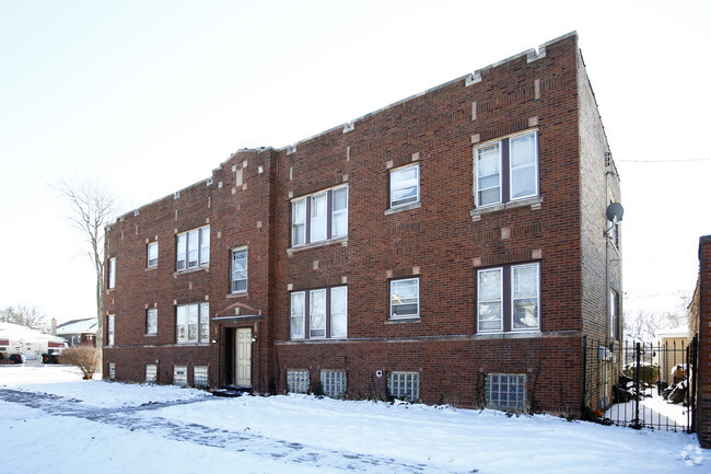 Building Photo - 519 E 94th St