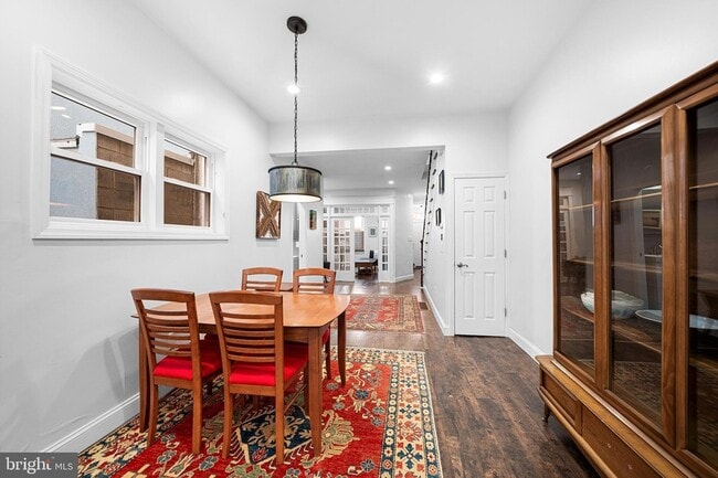 Building Photo - 1236 Snyder Ave