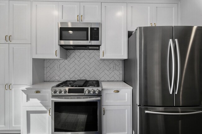 Building Photo - 6527 W 80th St