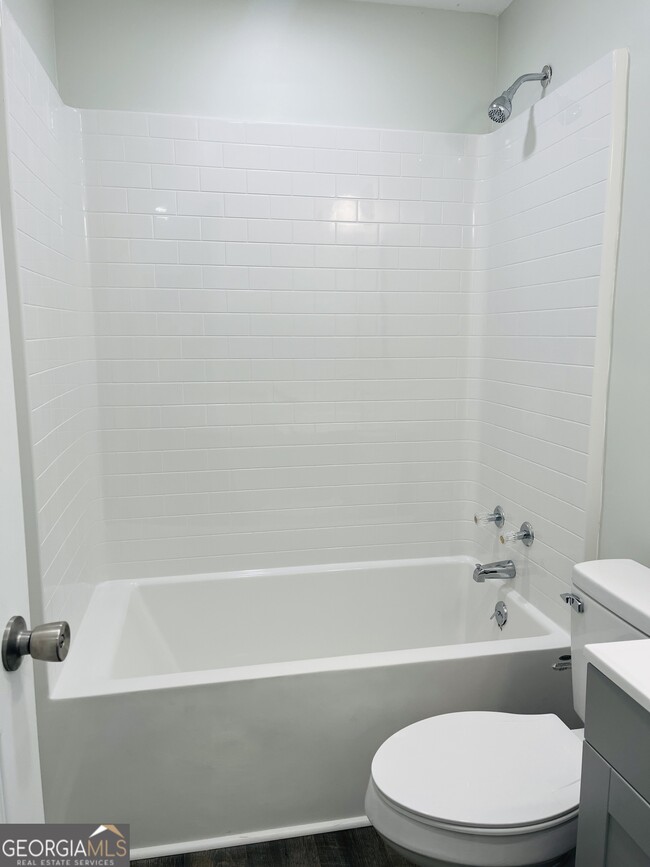 Building Photo - 60 W Washington St