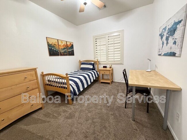 Building Photo - 4203 E Los Altos Rd