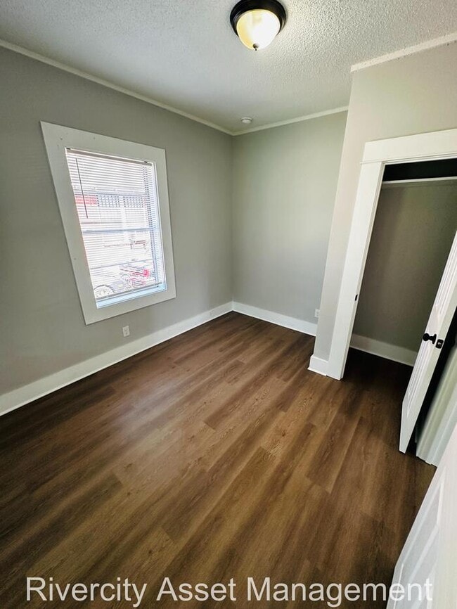 Building Photo - Move-In Ready! Stunning 4-Bedroom, 2-Bath ...