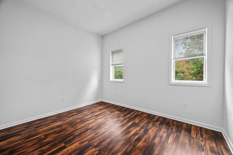 Building Photo - 1304 Breed St