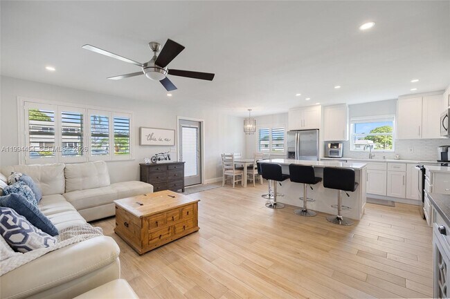 Building Photo - 72 Monaco Ct