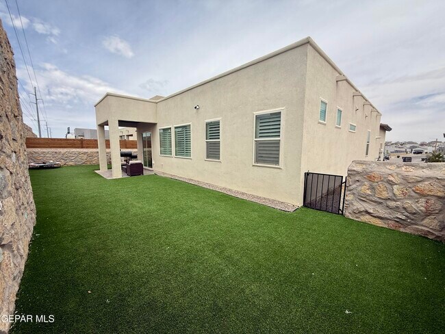 Building Photo - 13026 Terrington Ave