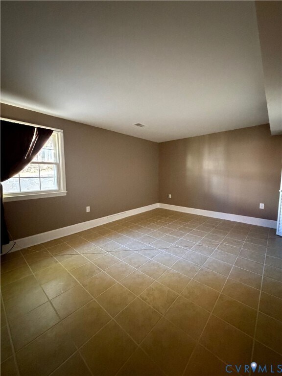 Building Photo - 2406 Sagamore Ct