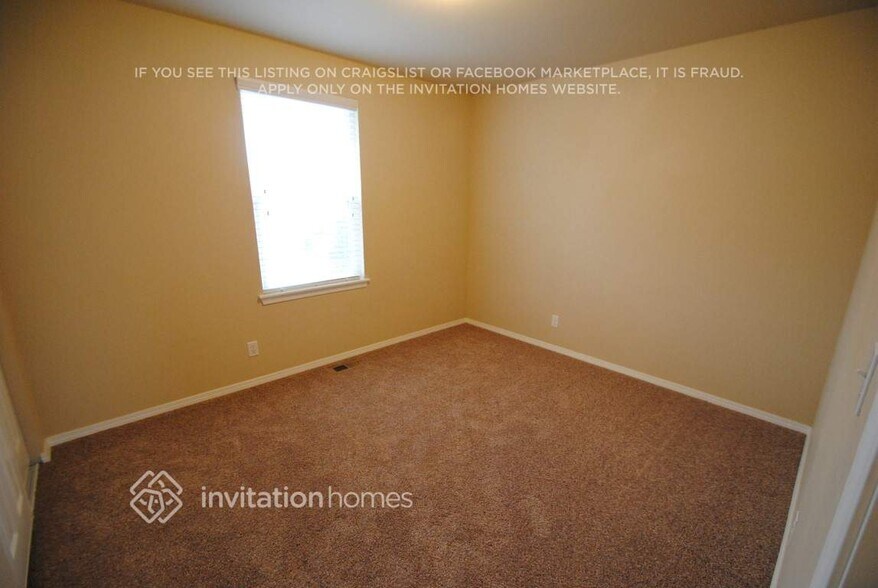 Building Photo - 16084 Rose Ln SE