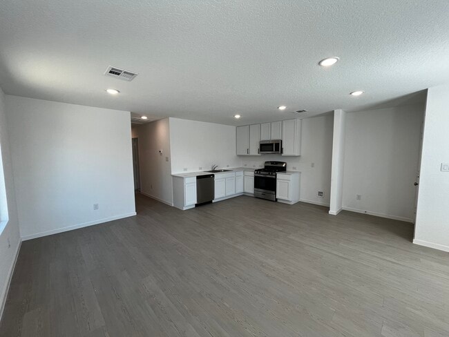 Building Photo - 6730 Chert Chase