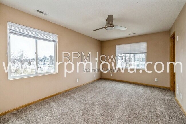 Building Photo - 9315 Kingman Dr