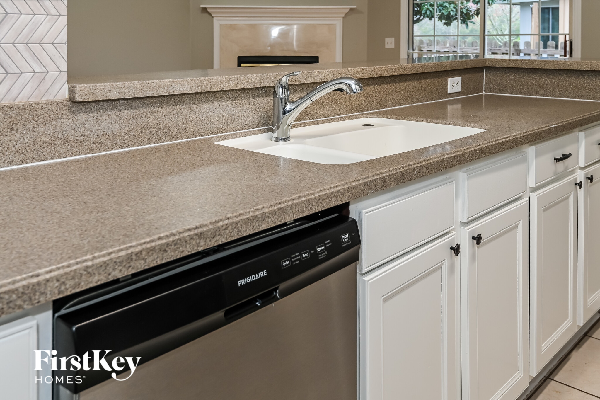 Building Photo - 12569 Reginald Dr