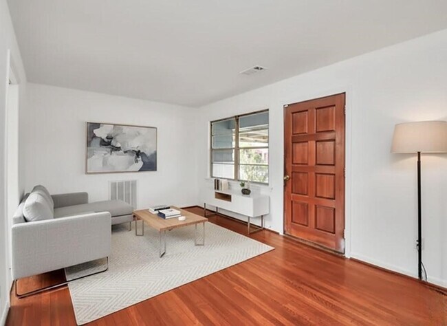 Building Photo - 8534 Fillmore St