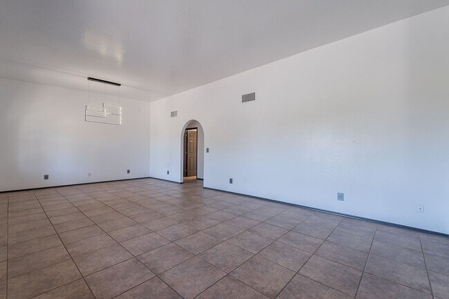 Building Photo - 8003 N Ischia Pl