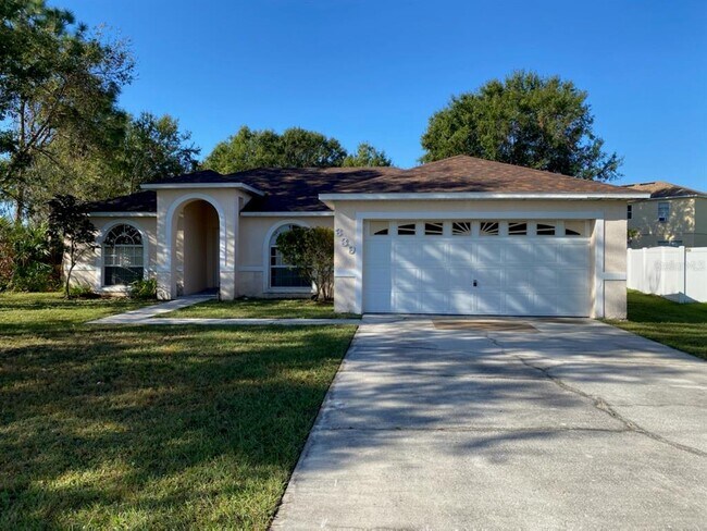 Building Photo - 639 Yak Ct