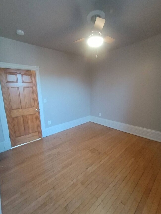 Building Photo - 2035-2037 N Buffum St