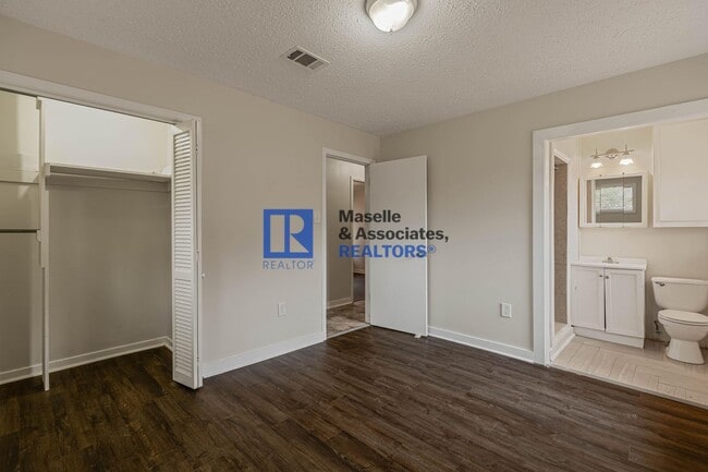 Building Photo - 3 Bed/2 Bath Home in the Heart of Pearl