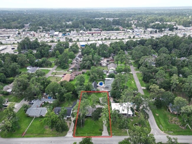 Building Photo - 25911 Maplewood Dr