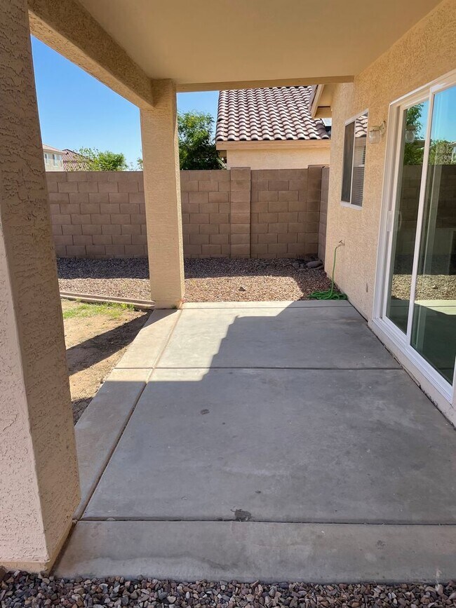 Building Photo - READY TO VIEW NOW! Gorgeous Remodeled Home in El Mirage
