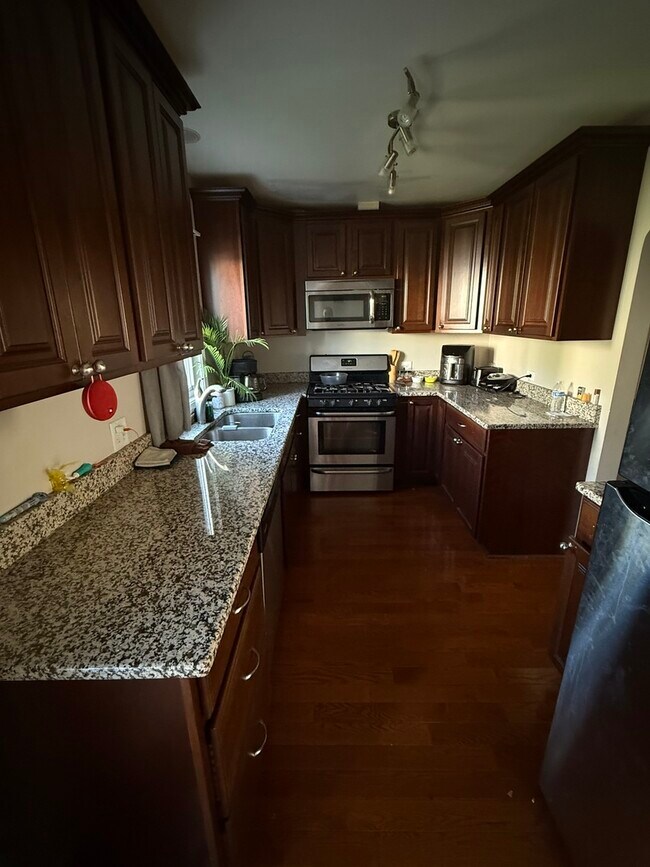 Building Photo - 638 Schooner Point