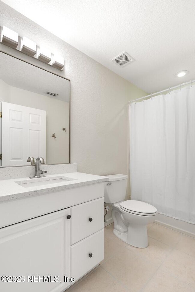 Building Photo - 66 W 14th St