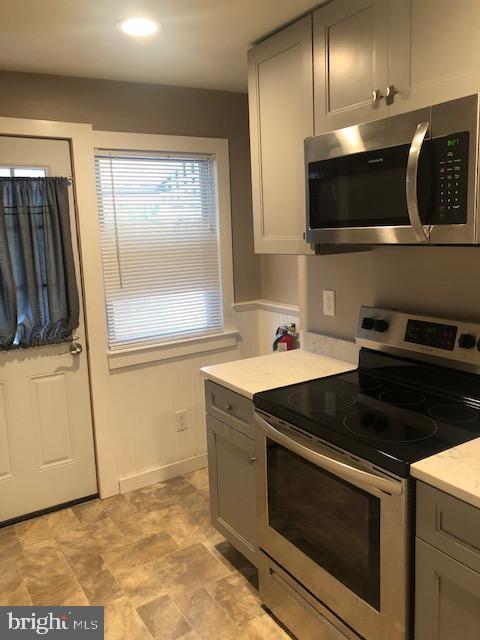 Building Photo - 420 Highland Ave