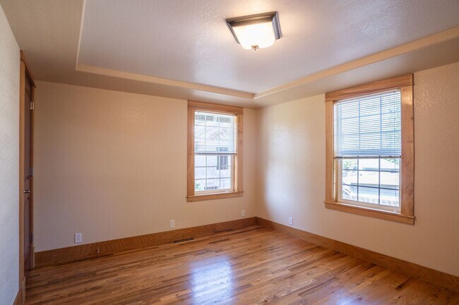 Building Photo - 3-bedroom 2-bath House SW Albany $2,395