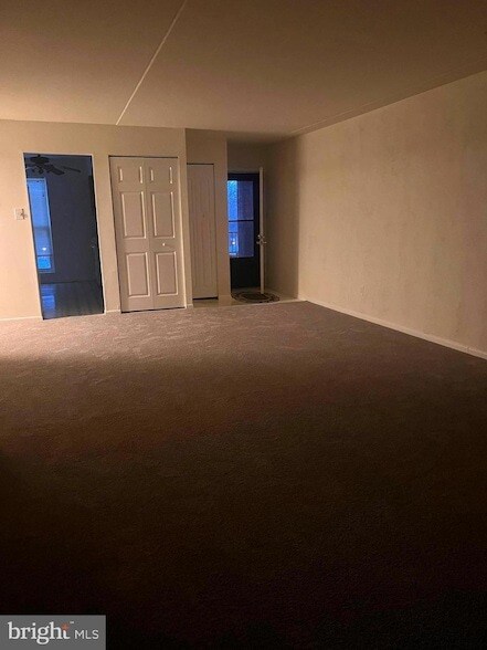 Building Photo - 329 Shawmont Ave