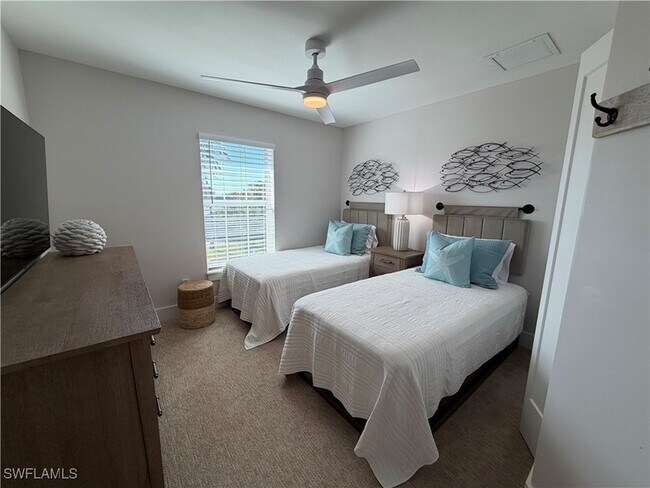 Building Photo - 1727 Danford St