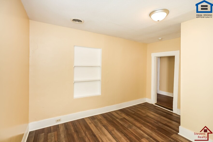 Building Photo - 515 Ben Hur Ave