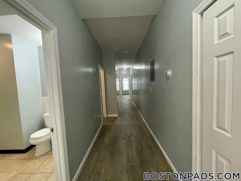 Building Photo - 114 Mt Pleasant Ave