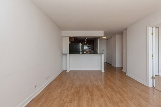 Building Photo - 655 W Irving Park Rd