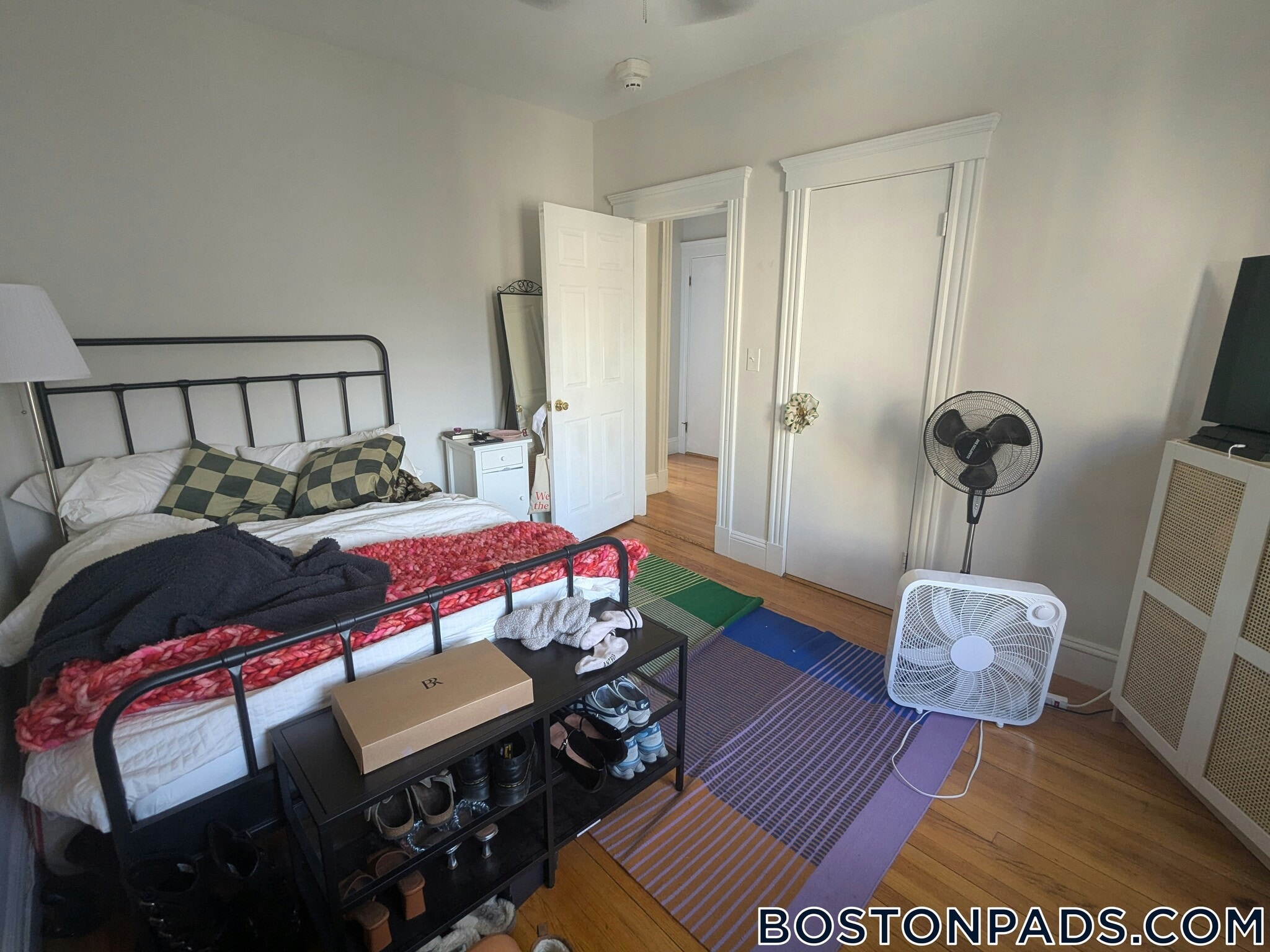 Building Photo - 2 Sutherland Rd