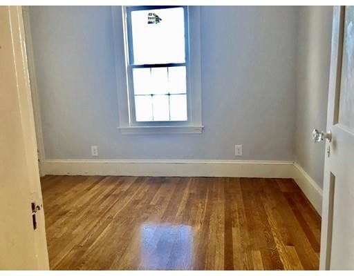 Building Photo - 5 Ellsworth Rd