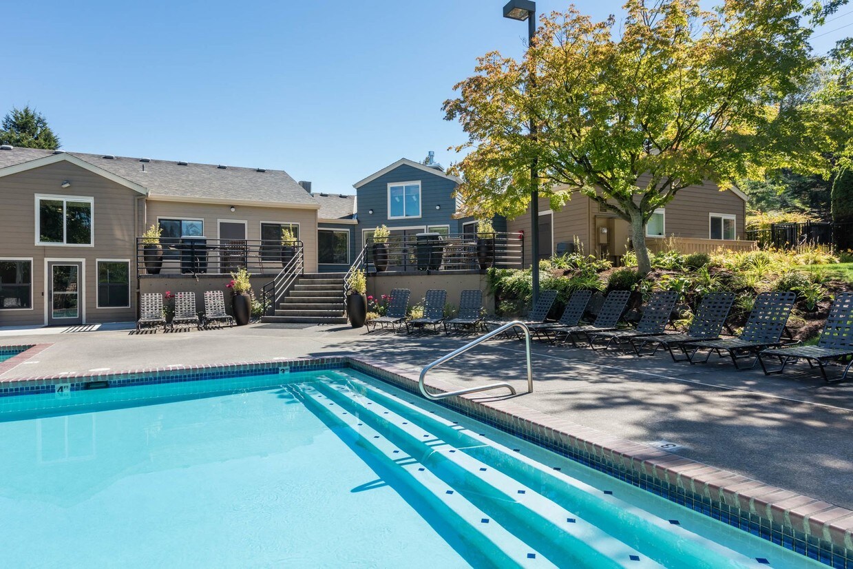 Golf Creek Apartments Portland