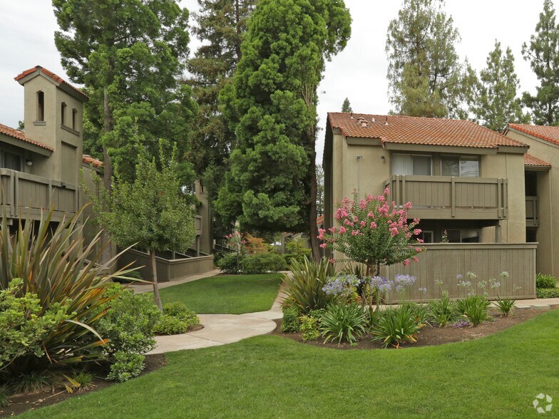 Cedar Springs Apartments 4835 N Cedar Ave Fresno CA 93726 Apartment Finder